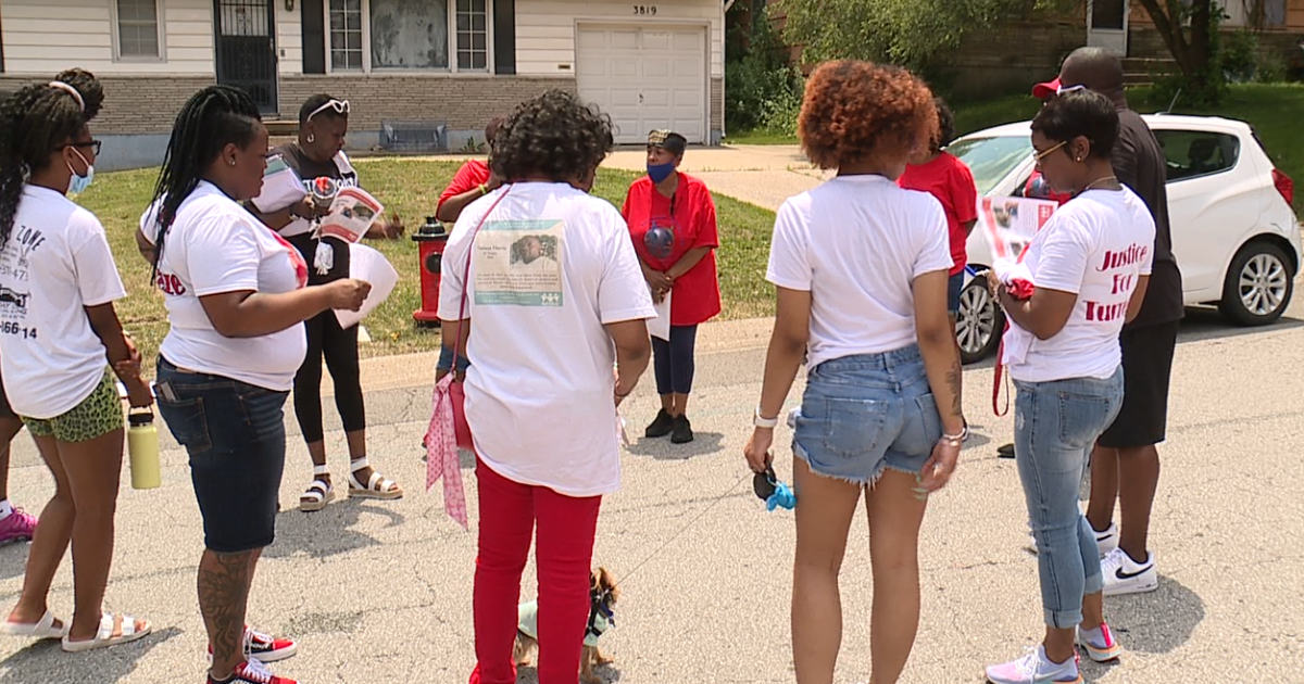 KCMO Family Raises Funds for Son’s Illness With Christmas